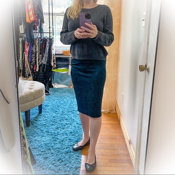💕New with Tag Lularoe Cassie Pencil Skirt💕 - Picture 6 of 7